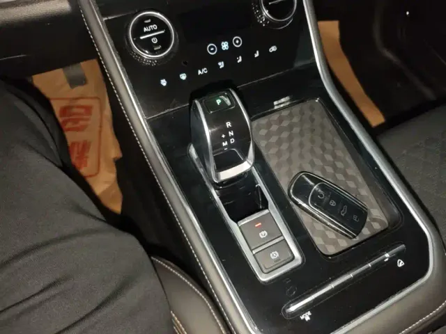 Chery Tiggo 8 — Фото автомобиля 13