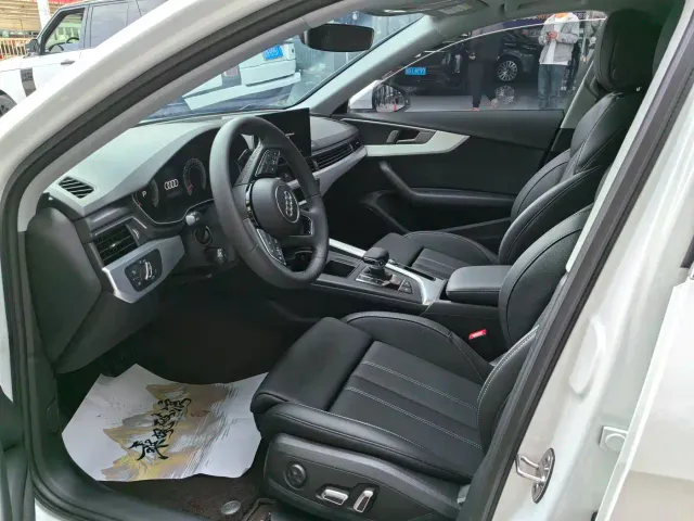Audi A4L — Фото автомобиля 7