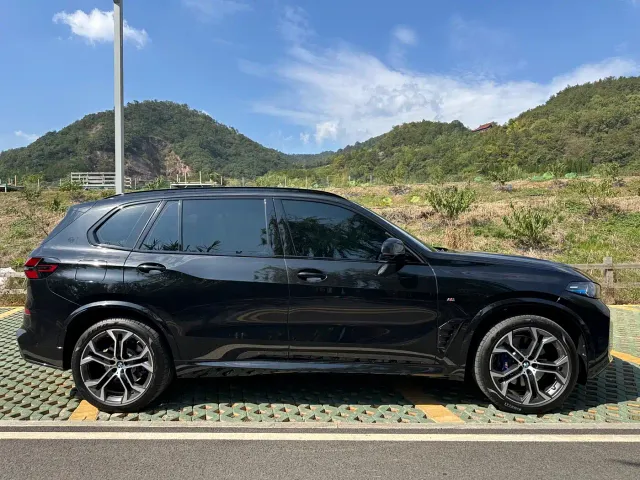 BMW X5 — Фото автомобиля 4