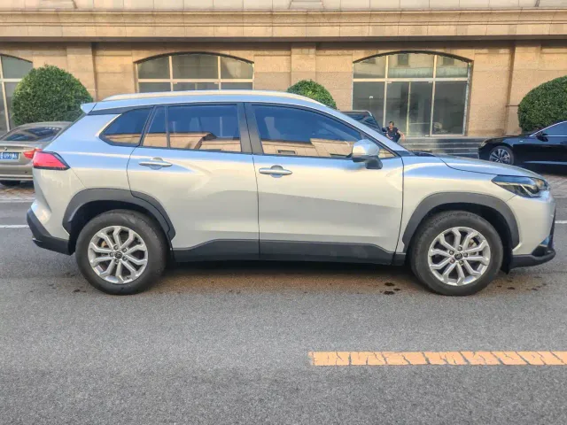 Toyota Frontlander — Фото автомобиля 5