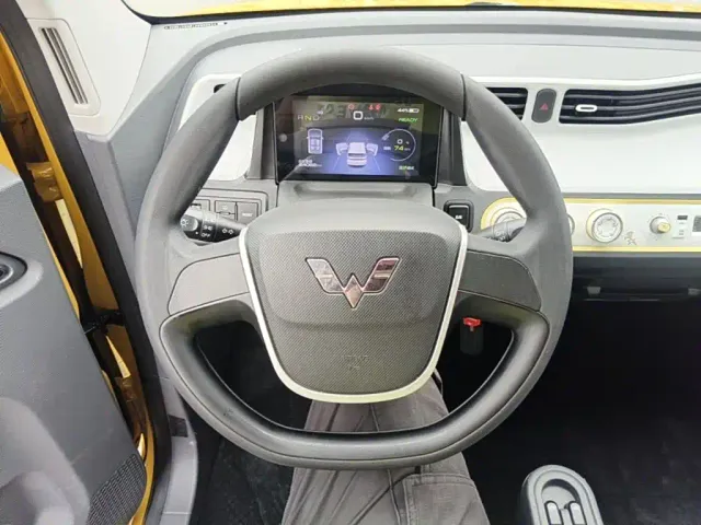 Wuling Hongguang Mini EV — Фото автомобиля 10