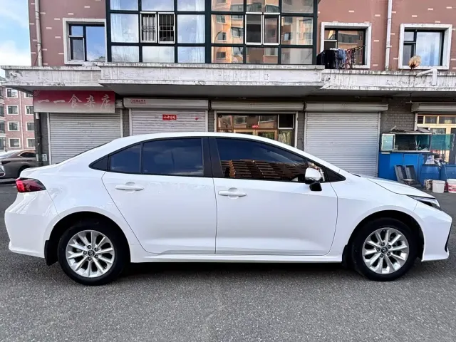 Toyota Corolla — Фото автомобиля 10