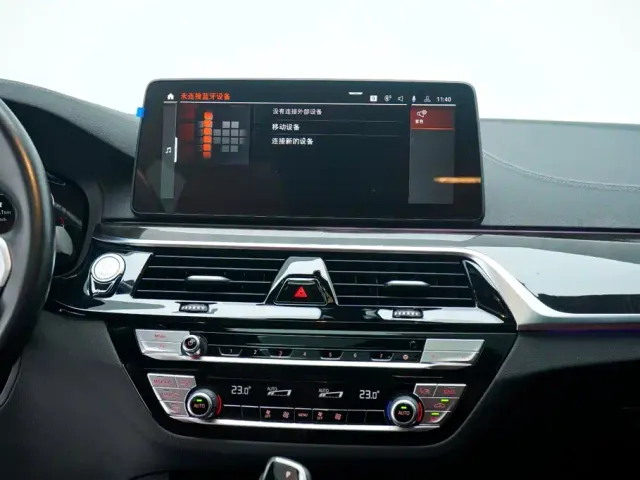 BMW 5 Series — Фото автомобиля 17