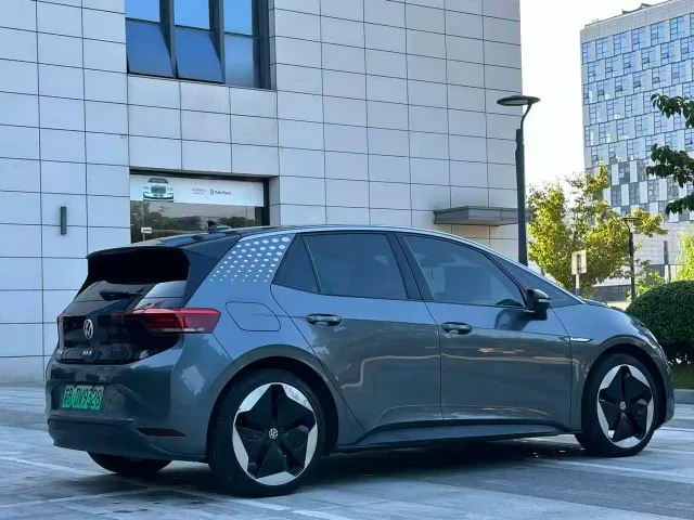 Volkswagen ID.3 — Фото автомобиля 7