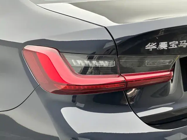 BMW 3 Series — Фото автомобиля 30