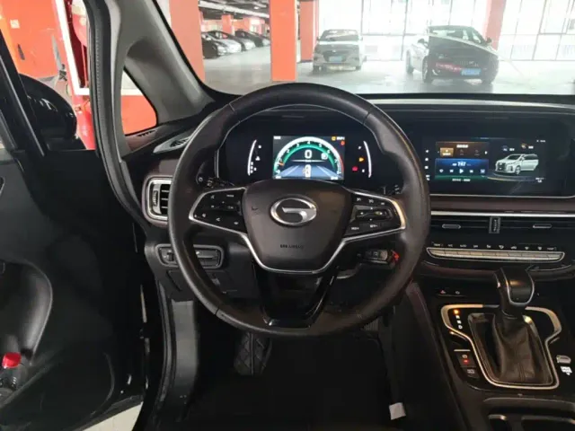 GAC Trumpchi M6 — Фото автомобиля 10