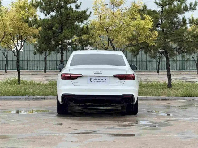 Audi A4L — Фото автомобиля 20