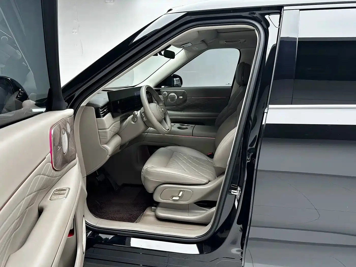 IM Motors IM LS9 2026 Model 52kWh Base Version — Фото автомобиля 9