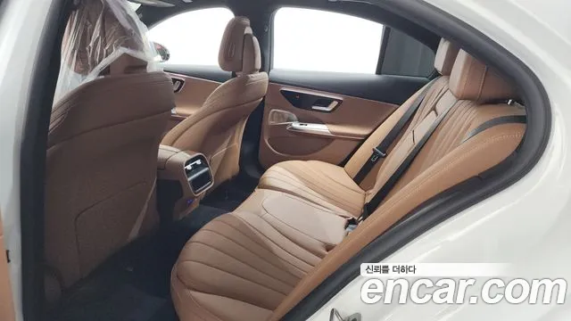 Mercedes-Benz E-Class — Фото автомобиля 10