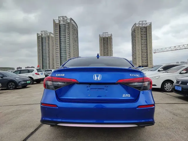 Honda Civic — Фото автомобиля 5