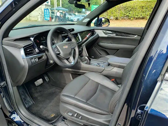Cadillac XT6 — Фото автомобиля 7