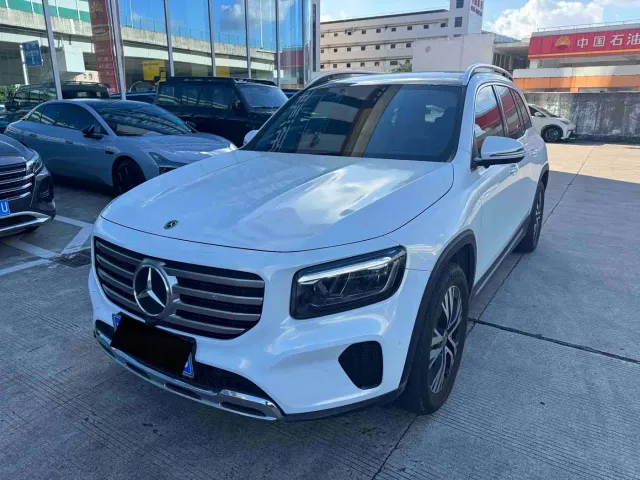 Фотография автомобиля — Mercedes-Benz GLB-Class