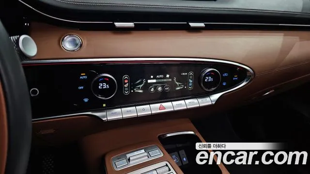 Genesis GV70 2.5T Бензин 2WD — Фото автомобиля 15