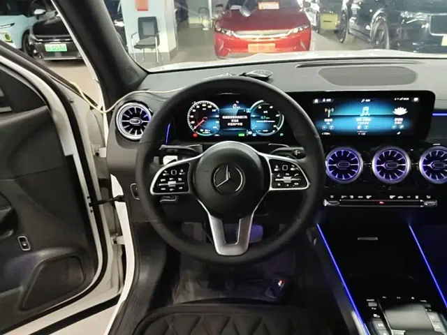 Mercedes-Benz EQB — Фото автомобиля 6
