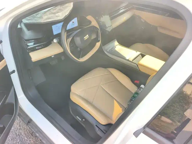 Geely Galaxy L6 — Фото автомобиля 9
