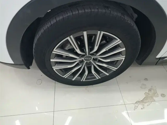 Jetour X70 Plus — Фото автомобиля 22