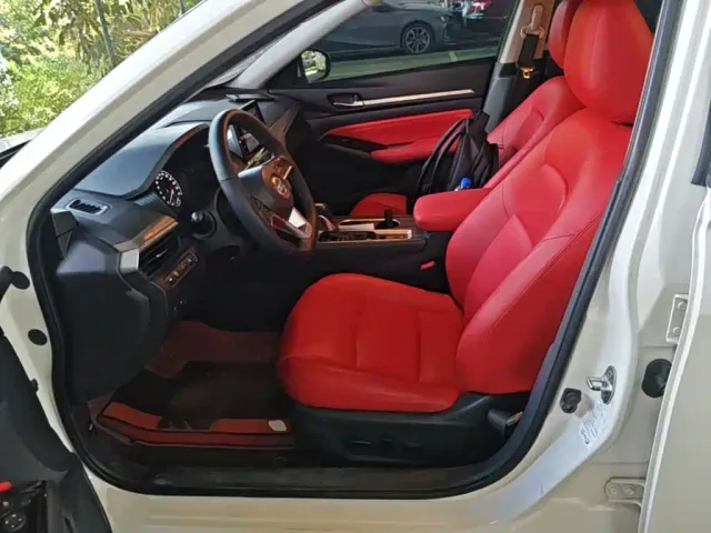 Nissan Teana — Фото автомобиля 14