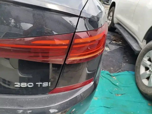 Volkswagen Passat — Фото автомобиля 7