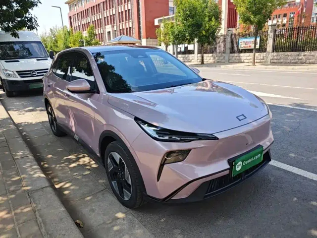 Bestune Yueyi 03 — Фото автомобиля 3