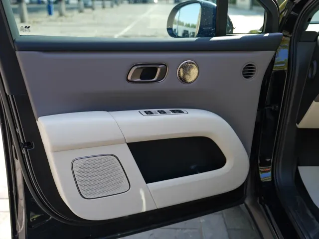Li Auto i6 — Фото автомобиля 13