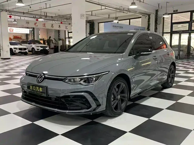 Фотография автомобиля — Volkswagen Golf