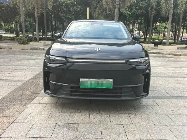 Leapmotor C10 — Фото автомобиля 2