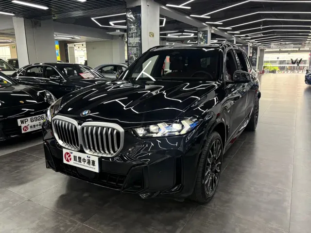 Фотография автомобиля — BMW X5