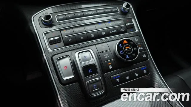 Hyundai Santafe — Фото автомобиля 9