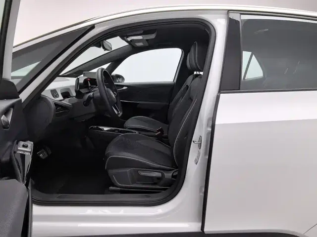 Volkswagen ID.3 — Фото автомобиля 10