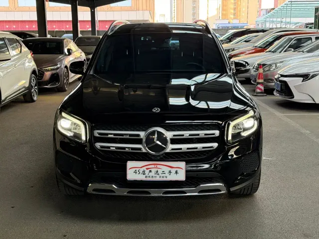 Mercedes-Benz GLB-Class — Фото автомобиля 2