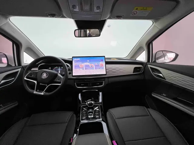 BYD Song MAX — Фото автомобиля 5