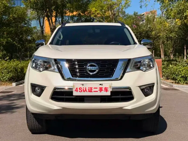 Nissan Terra — Фото автомобиля 2