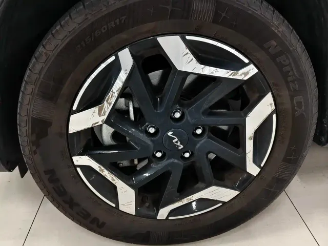 Kia Seltos — Фото автомобиля 3