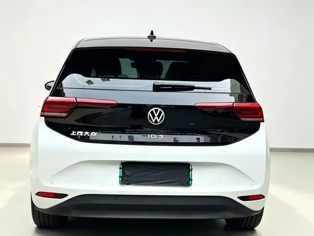 Volkswagen ID.3 — Фото автомобиля 9