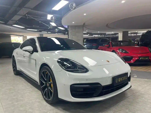 Porsche Panamera — Фото автомобиля 2