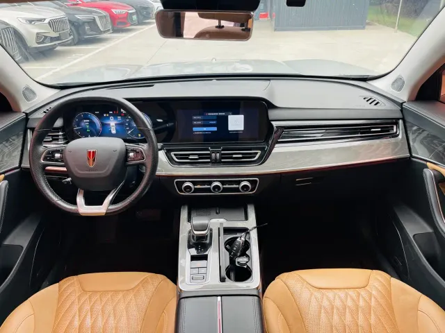 Hongqi HS5 — Фото автомобиля 12