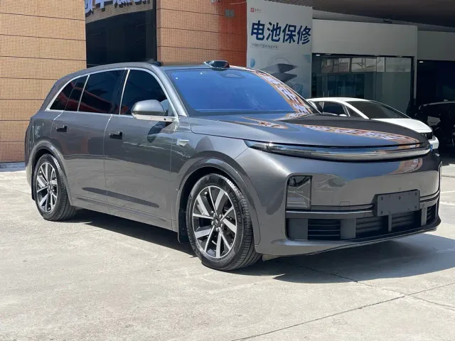 Li Auto L7 — Фото автомобиля 3