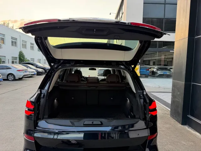 BMW X5 — Фото автомобиля 15