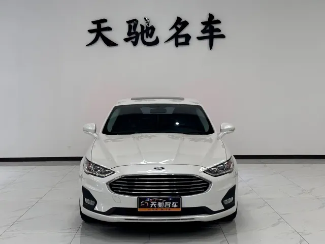 Ford Mondeo — Фото автомобиля 2