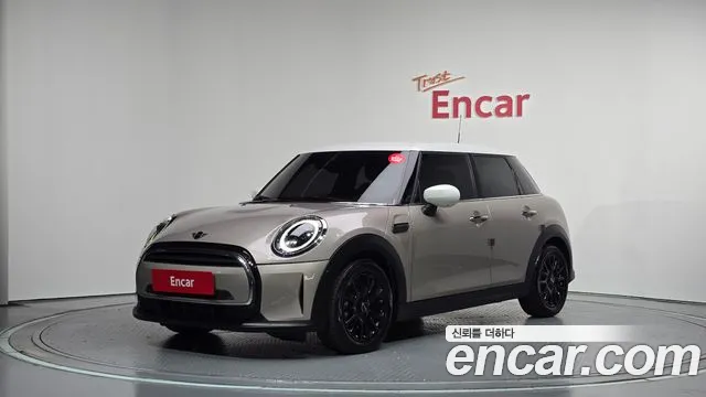 Фотография автомобиля — MINI Cooper