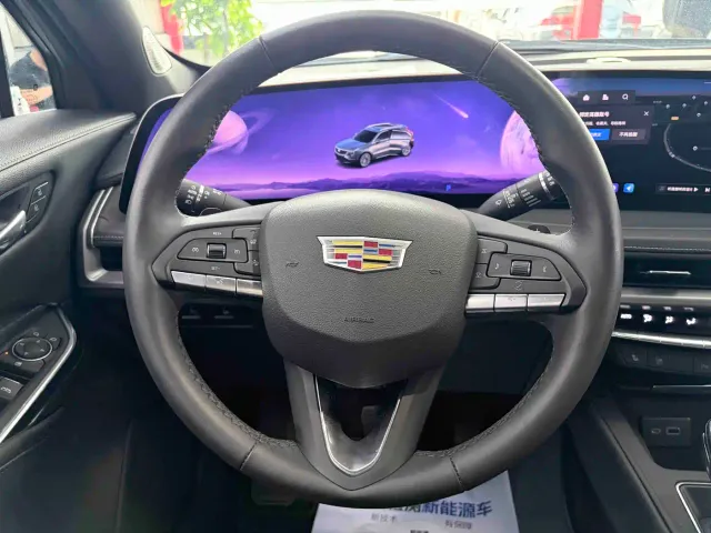 Cadillac XT4 — Фото автомобиля 9