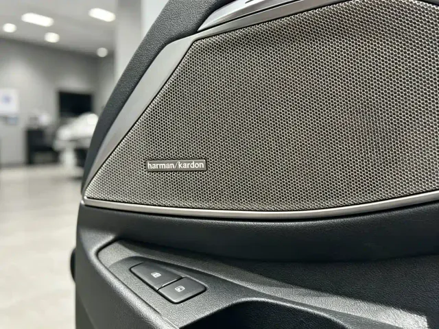 BMW 3 Series — Фото автомобиля 5