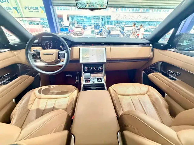 Land Rover Range Rover — Фото автомобиля 9