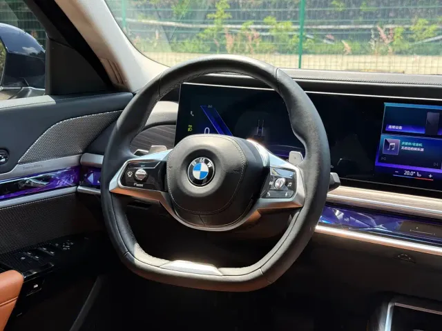 BMW 7 Series — Фото автомобиля 5