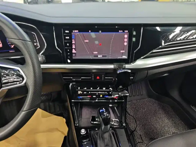 Volkswagen Passat — Фото автомобиля 12