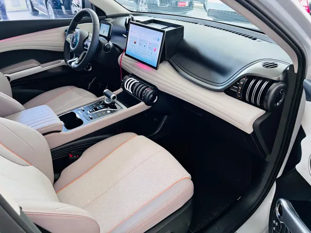 BYD Yuan PLUS — Фото автомобиля 21