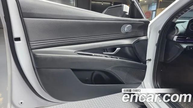 Hyundai AVANTE Новый Avante (CN7) — Фото автомобиля 23