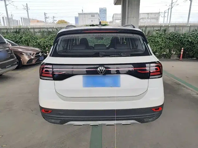 Volkswagen T-Cross — Фото автомобиля 5