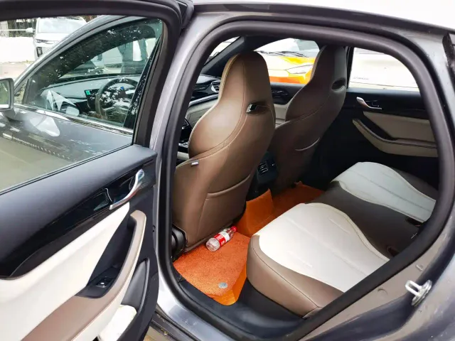 BYD Qin PLUS — Фото автомобиля 8