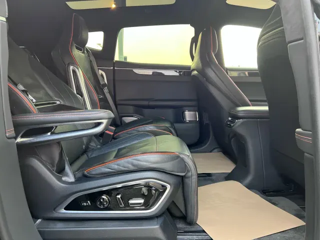 HiPhi HiPhi X 2021 Flagship Edition 6-Seater — Фото автомобиля 13